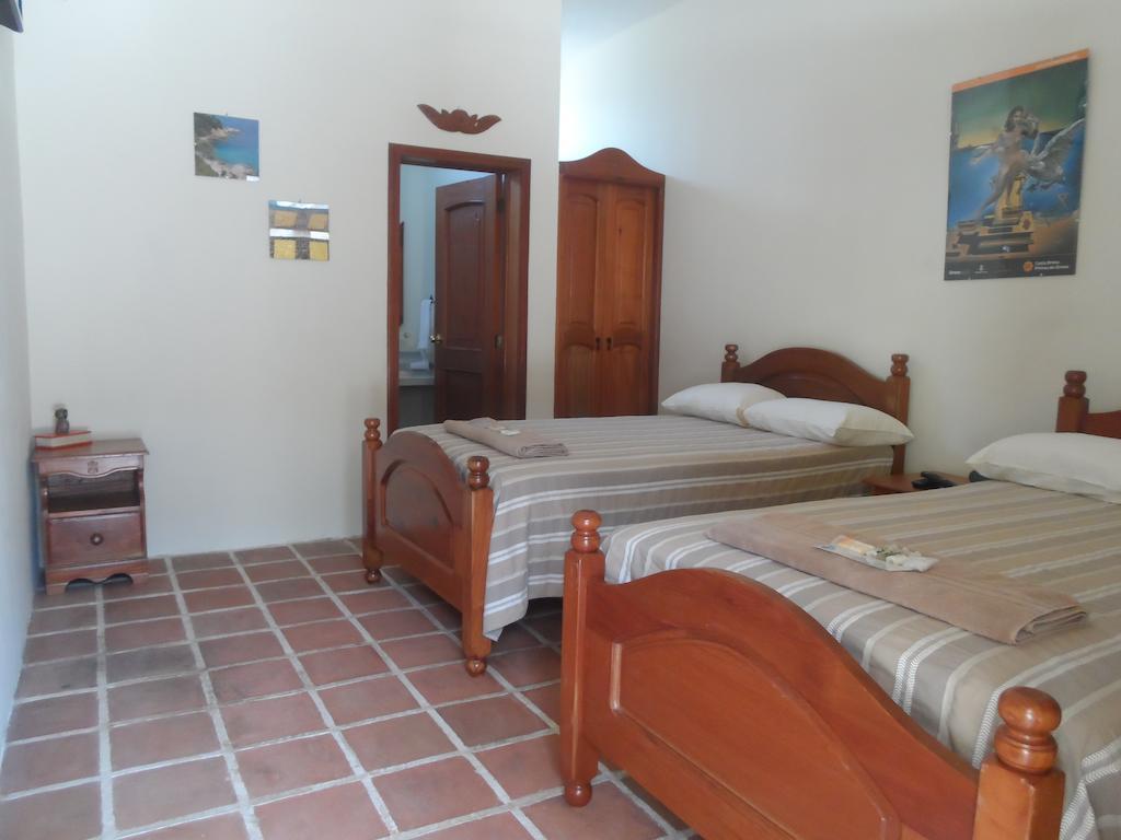 Hotel Gran Plaza Euromaya Antigua Zimmer foto